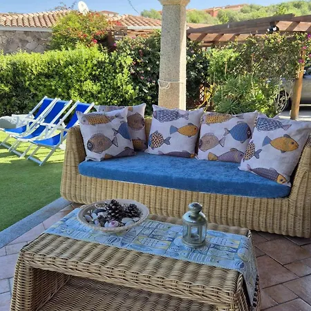 Janas Con Piscina Privata Budoni טנאונלה