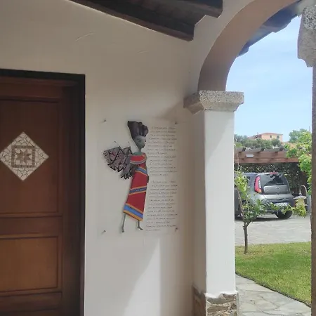 Janas Con Piscina Privata Budoni