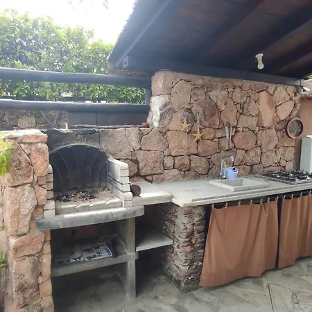 Janas Con Piscina Privata Budoni Ferienhaus *