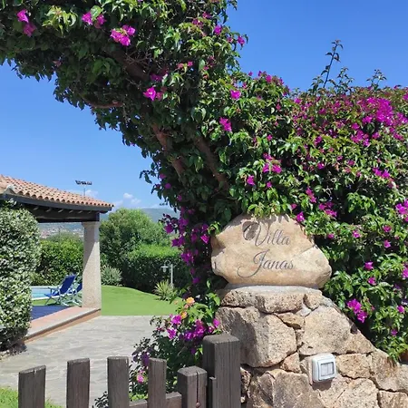 Janas Con Piscina Privata Budoni Сasa de vacaciones